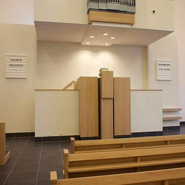 12-01-2012 | Nieuwbouw kerk Middelharnis gereed