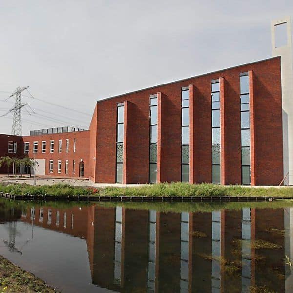 15-06-2011 | Nieuwbouw kerk en school in Sliedrecht